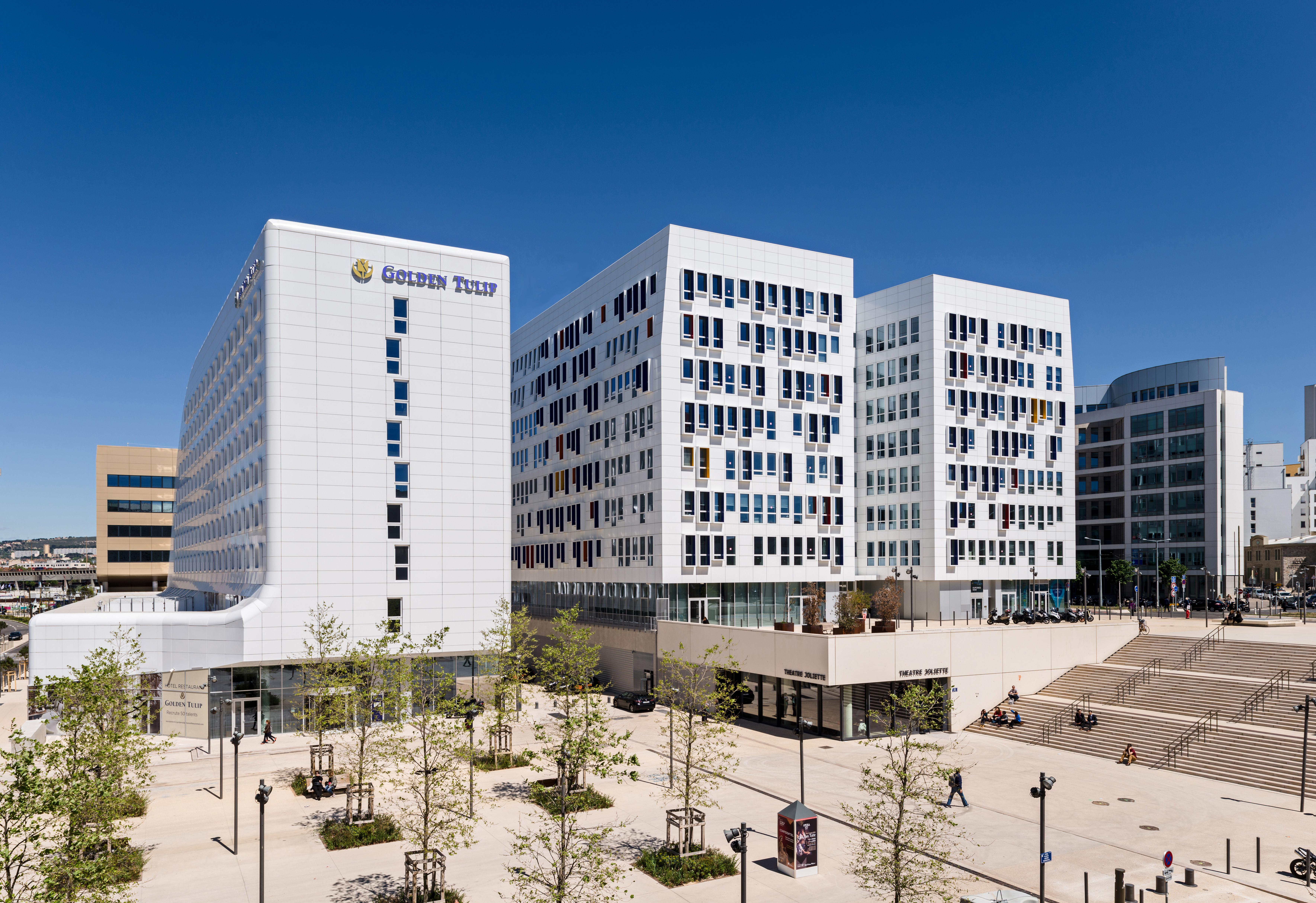 Готель Golden Tulip Marseille Euromed Екстер'єр фото