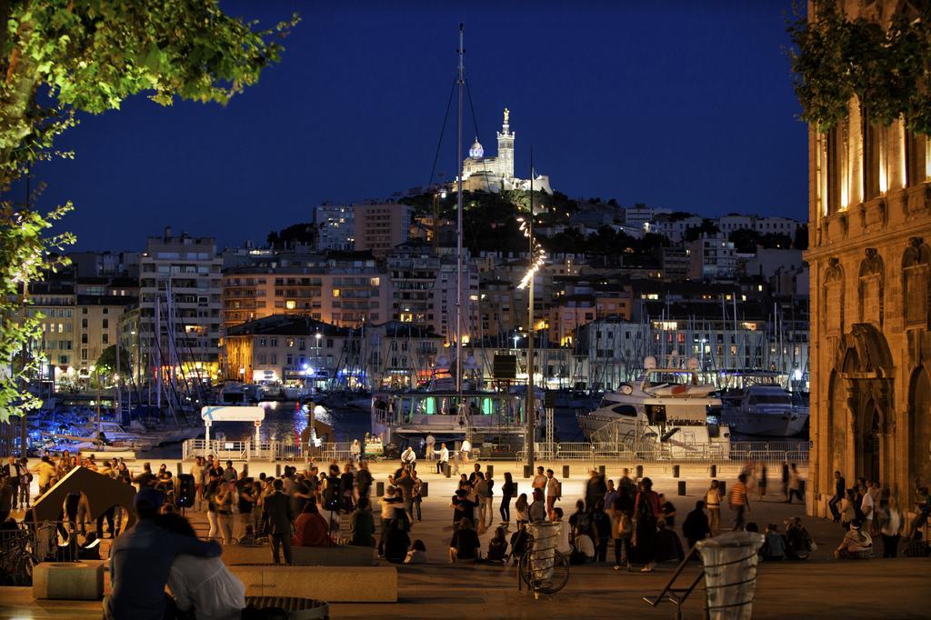 Готель Golden Tulip Marseille Euromed Екстер'єр фото